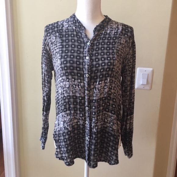 Free People Tops - Free People Printed Long Sleeve Button Front Top